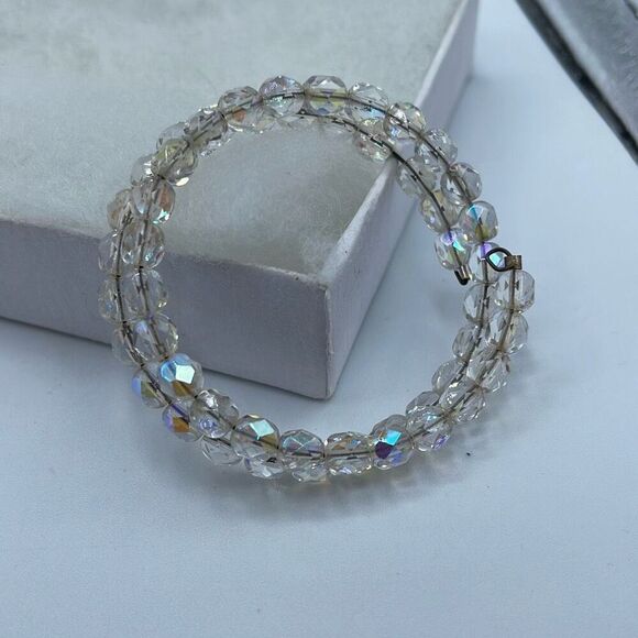 Vintage memory wire AB coated crystal bracelet. - Picture 2 of 5